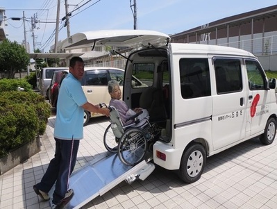送迎用軽自動車