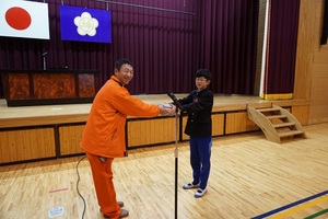 福祉図書贈呈式（城坤小）